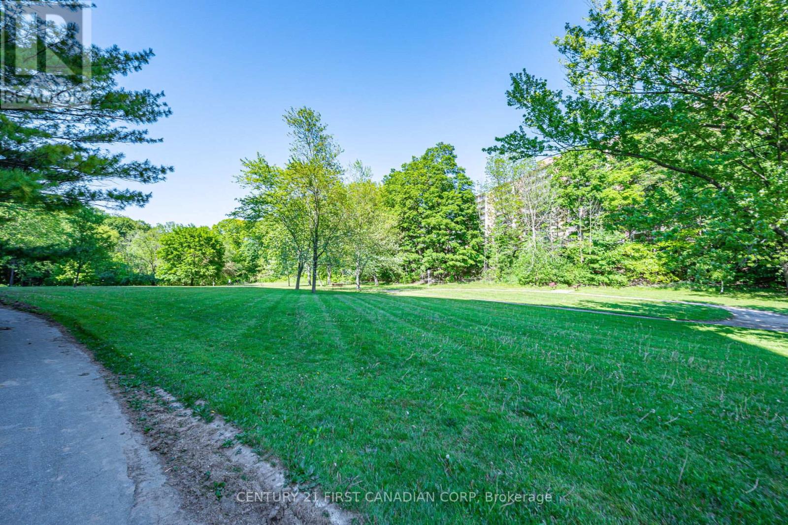 605 - 1964 Main Street W, Hamilton, Ontario  L8S 1J5 - Photo 6 - X12701106