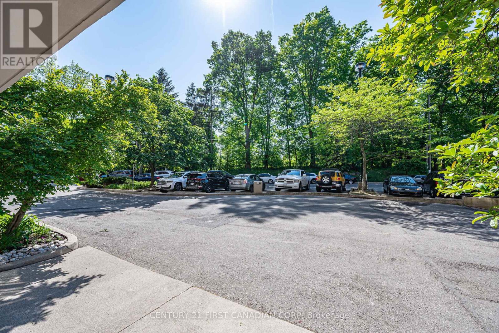 605 - 1964 Main Street W, Hamilton, Ontario  L8S 1J5 - Photo 8 - X12701106