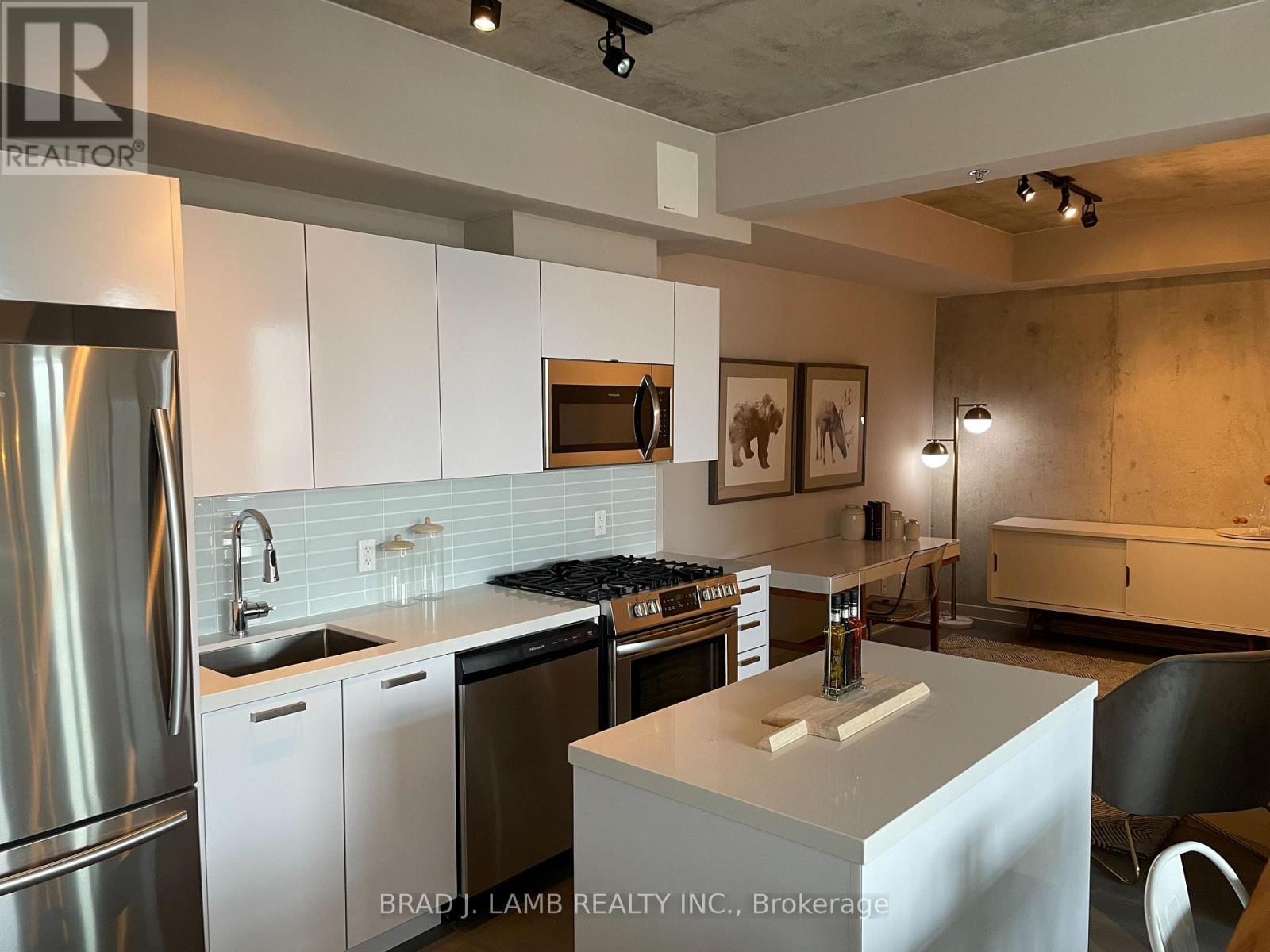 603 - 203 Catherine Street, Ottawa, Ontario  K2P 1J5 - Photo 4 - X12701150