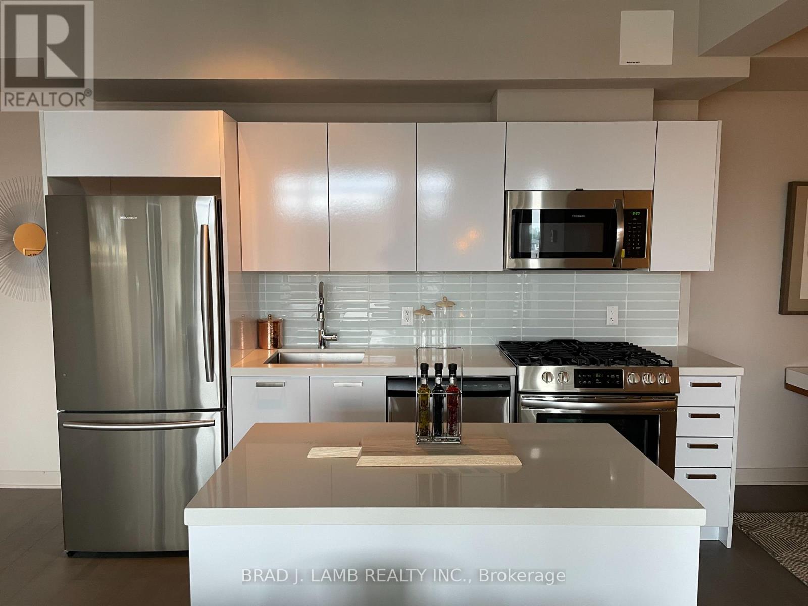 603 - 203 Catherine Street, Ottawa, Ontario  K2P 1J5 - Photo 5 - X12701150