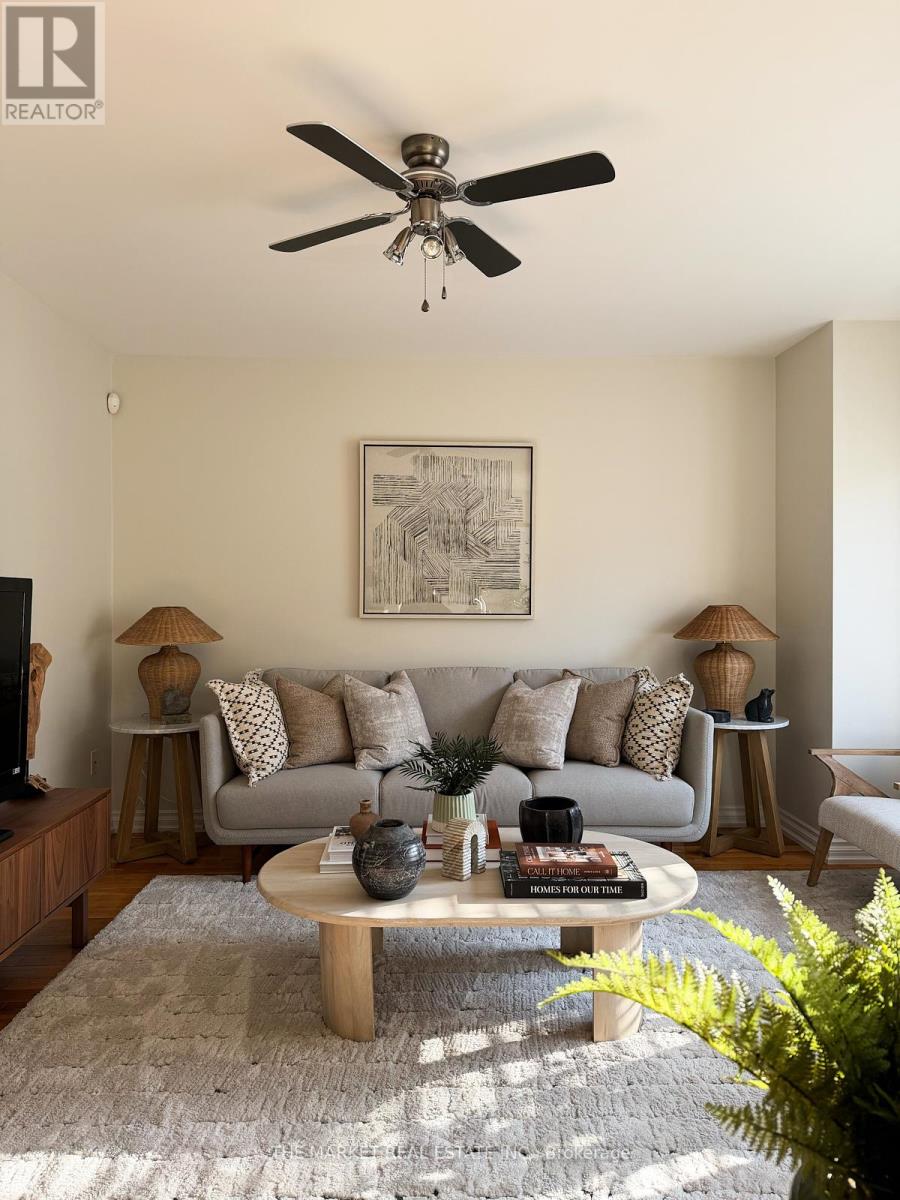 688 Rayner Court, Milton, Ontario  L9T 0N9 - Photo 9 - W12696730