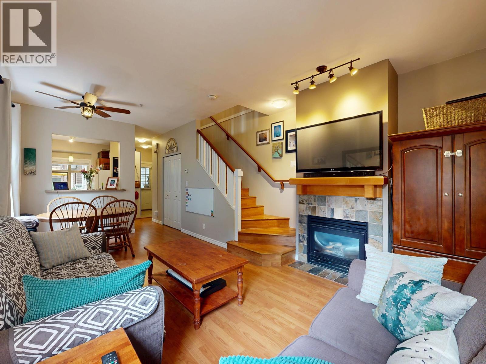 227 15 Sixth Avenue, New Westminster, British Columbia  V3L 1T1 - Photo 4 - R3079995