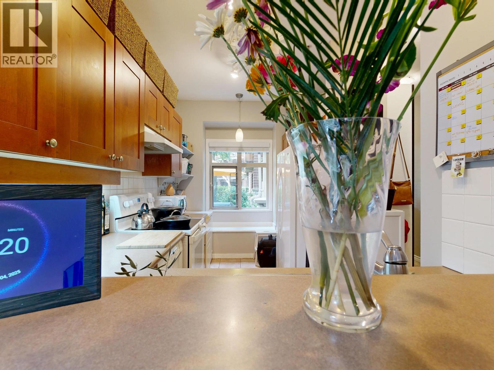 227 15 Sixth Avenue, New Westminster, British Columbia  V3L 1T1 - Photo 9 - R3079995