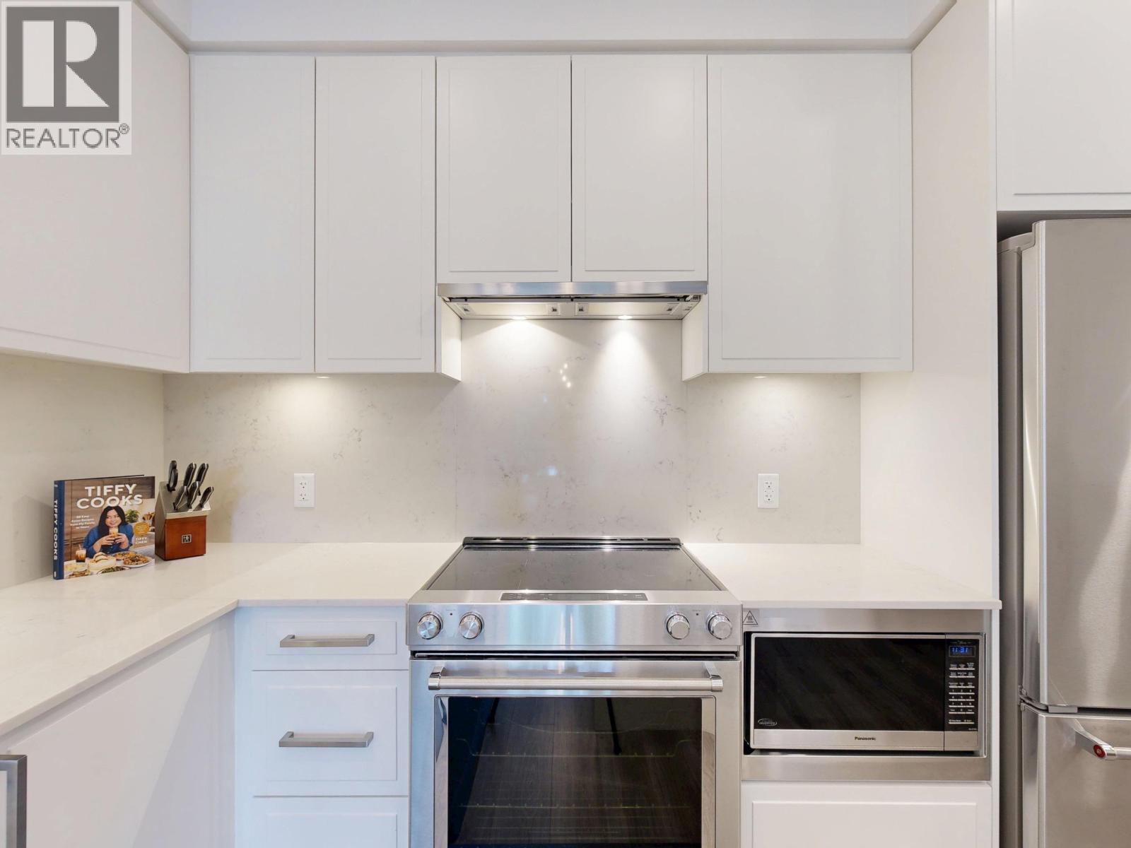 513 700 Clarke Road, Coquitlam, British Columbia  V3J 0K5 - Photo 8 - R3080001