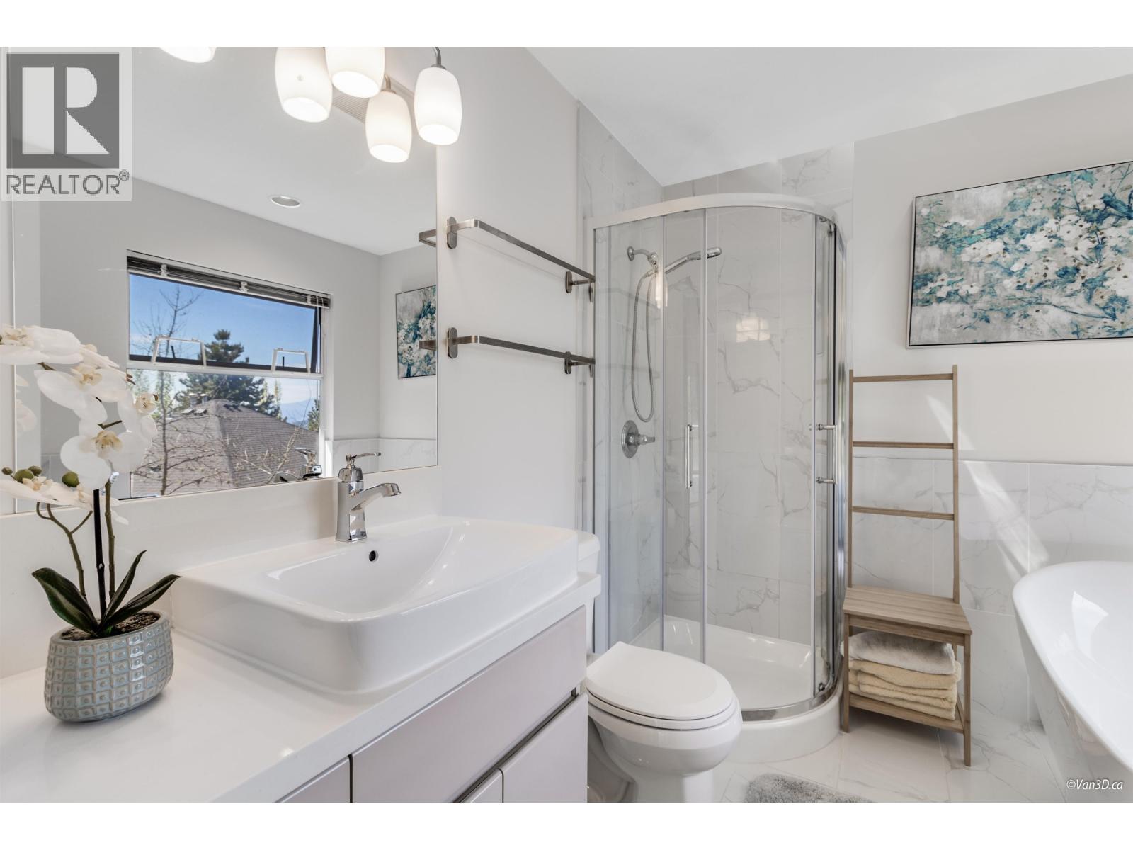 4 2951 Panorama Drive, Coquitlam, British Columbia  V3E 2W3 - Photo 11 - R3080014