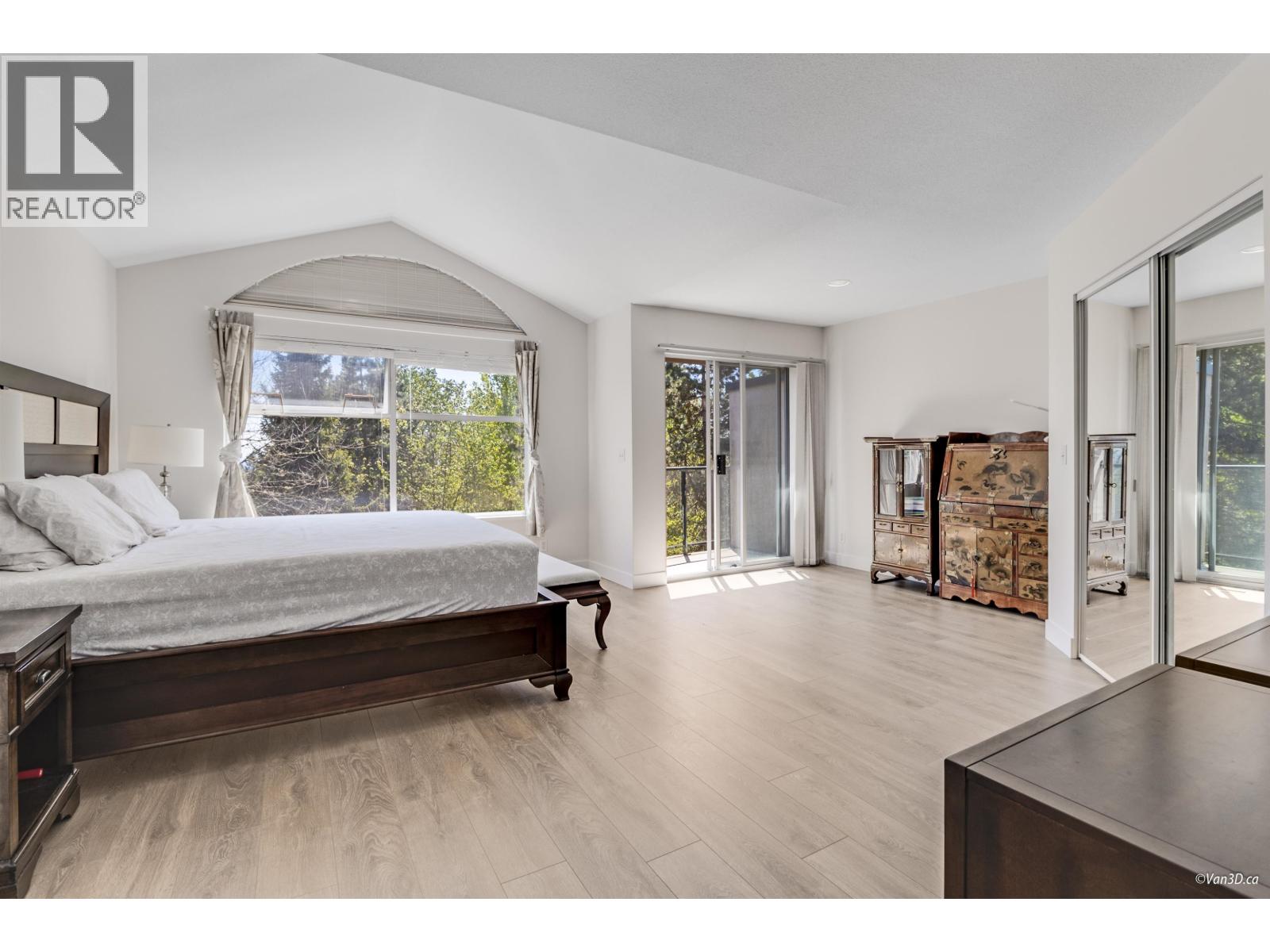 4 2951 Panorama Drive, Coquitlam, British Columbia  V3E 2W3 - Photo 9 - R3080014