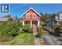 234 W WINDSOR ROAD, North Vancouver, British Columbia