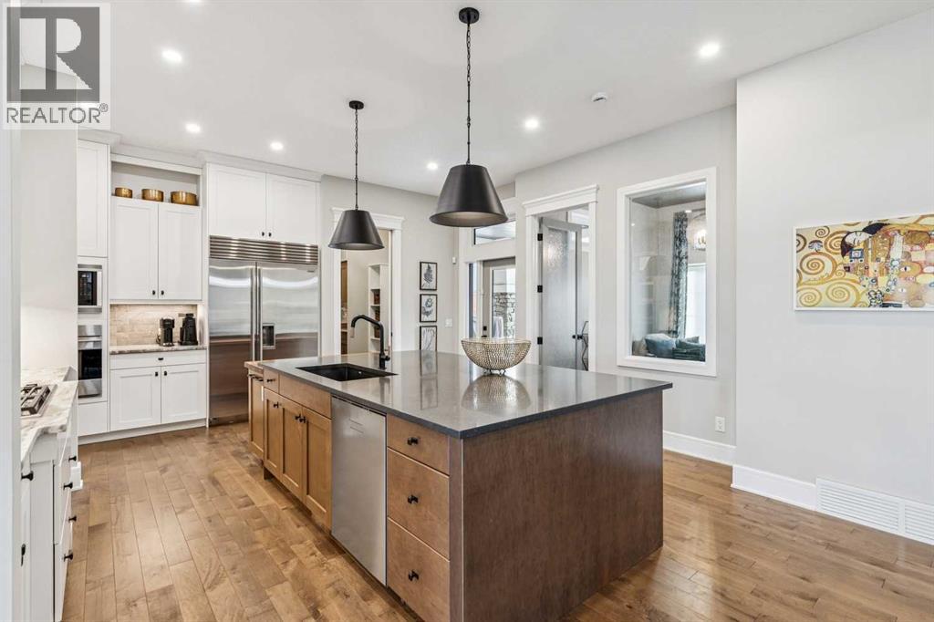 92 Crestridge View Sw, Calgary, Alberta  T3B 1G8 - Photo 12 - A2278302