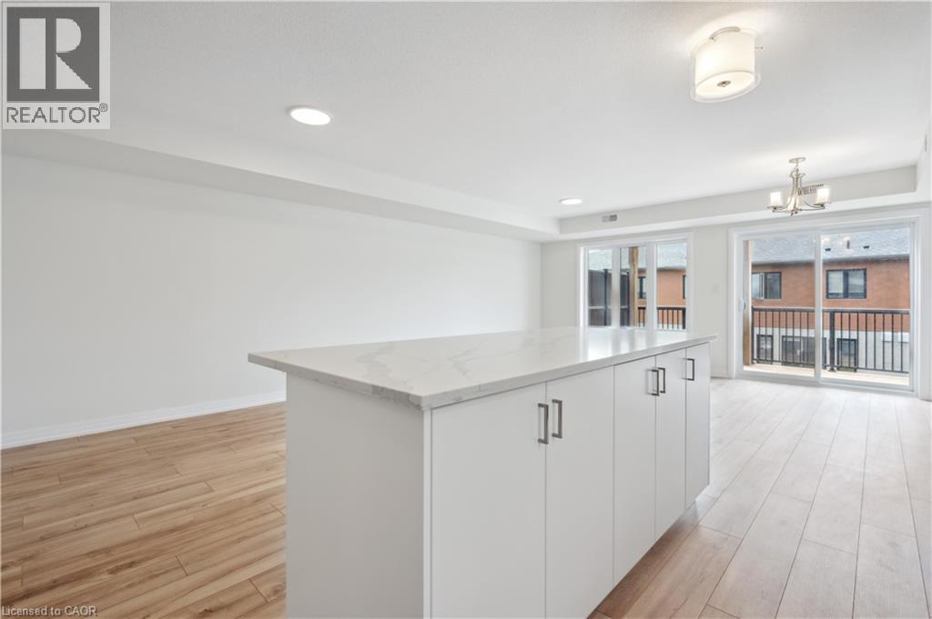 15 Stauffer Woods Trail Unit# C9, Kitchener, Ontario  N2P 2P4 - Photo 9 - 40794072