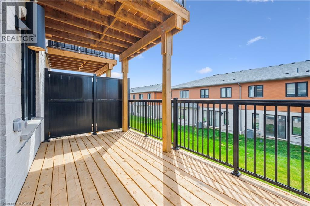 15 Stauffer Woods Trail Unit# C9, Kitchener, Ontario  N2P 2P4 - Photo 11 - 40794072