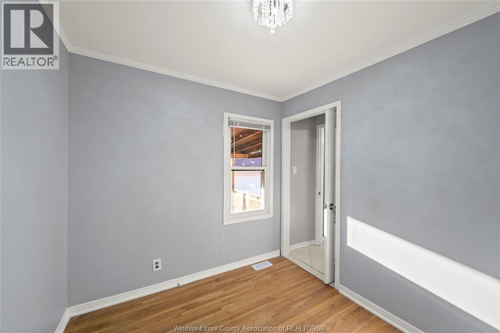 1987 Buckingham, Windsor, Ontario  N8T 2A9 - Photo 9 - 26001242