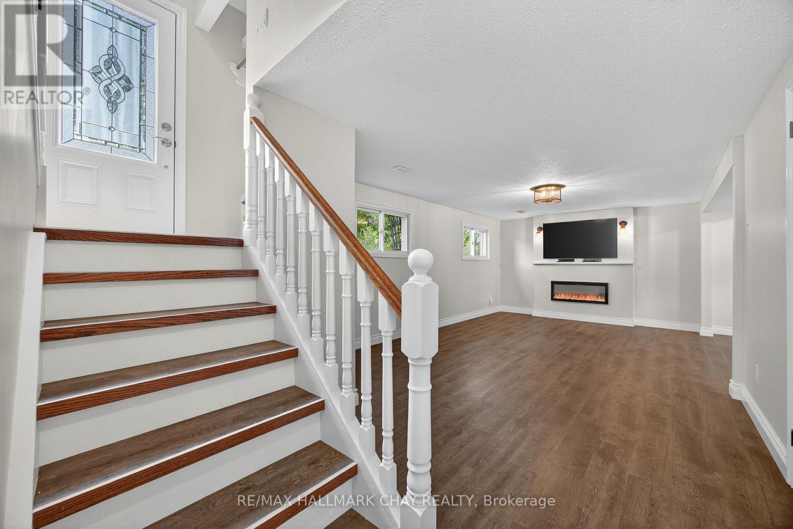 206 North Ridge Road, Essa, Ontario  L0L 2N0 - Photo 27 - N12319016