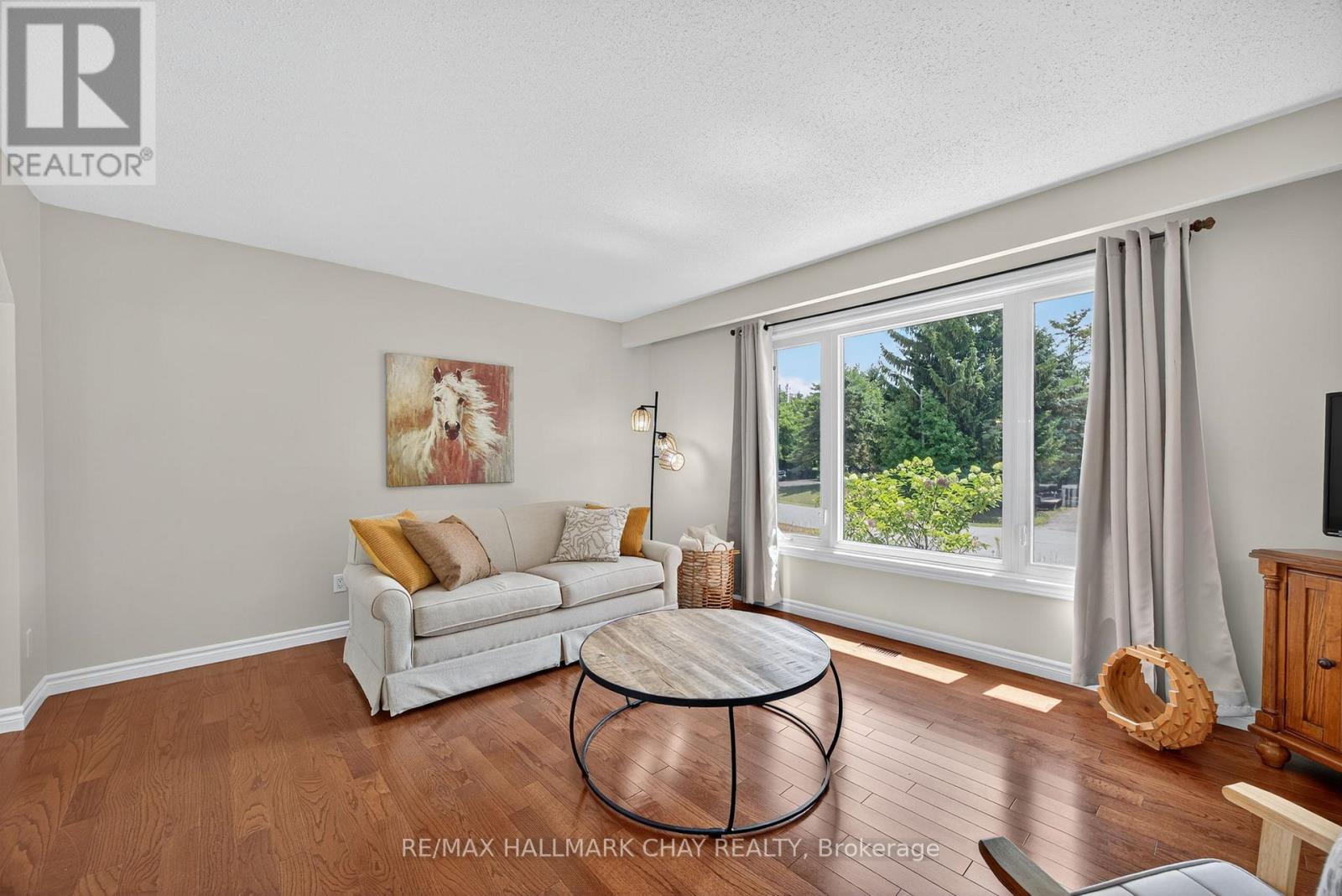 206 North Ridge Road, Essa, Ontario  L0L 2N0 - Photo 7 - N12319016