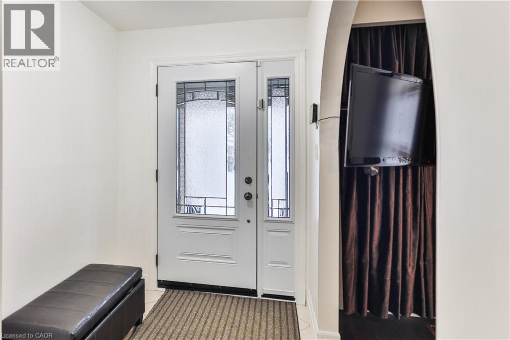 1267 Limeridge Road E, Hamilton, Ontario  L8W 1Y1 - Photo 5 - 40798946