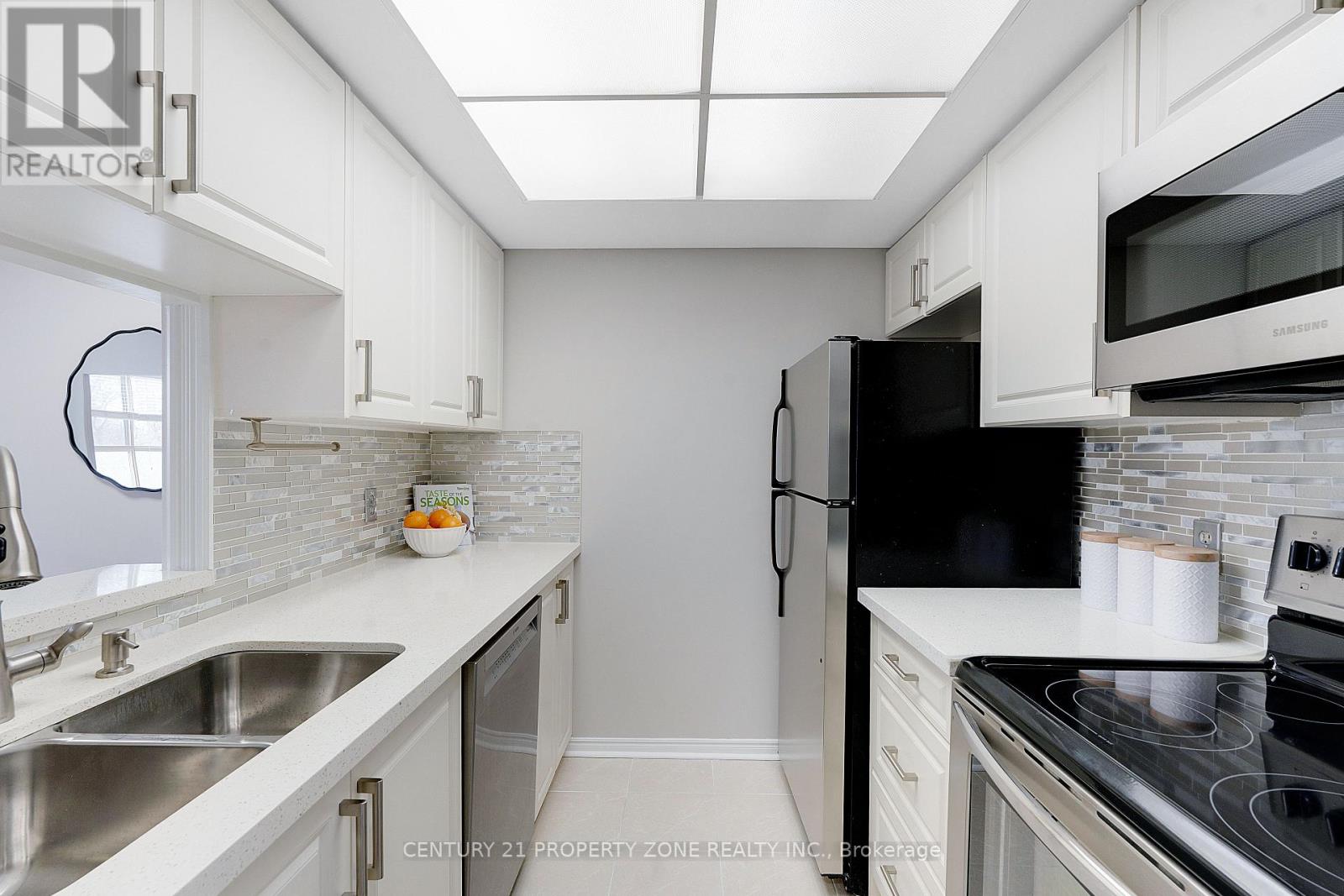 403 - 8351 Mclaughlin Road, Brampton, Ontario  L6Y 4H8 - Photo 4 - W12701094