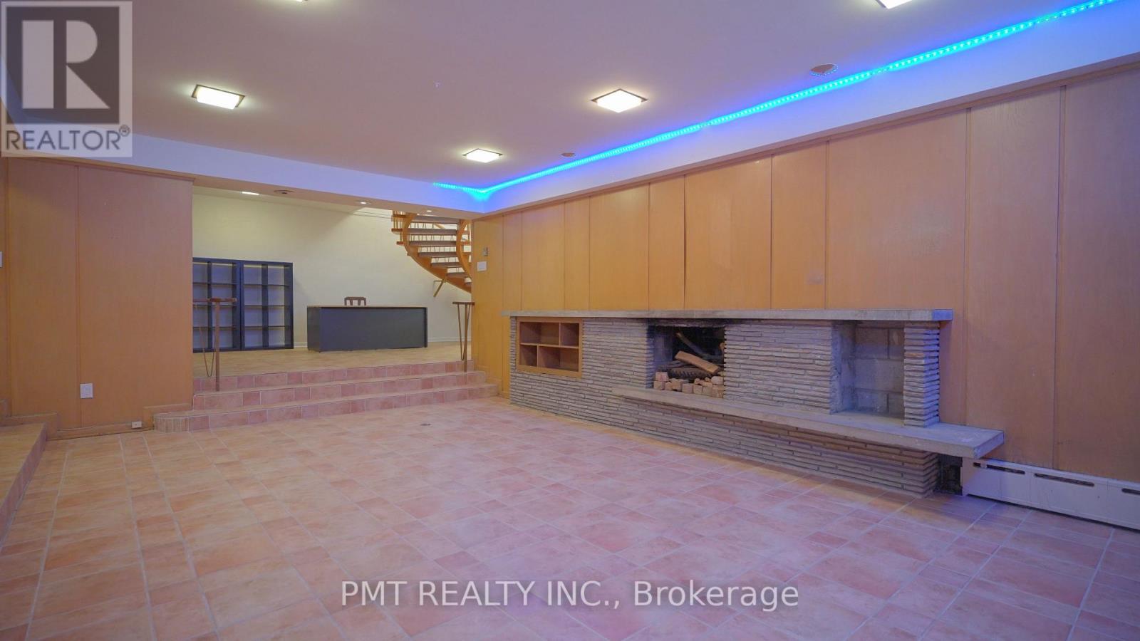 16 Carousel Court, Toronto, Ontario  M6B 3M1 - Photo 39 - W12701122