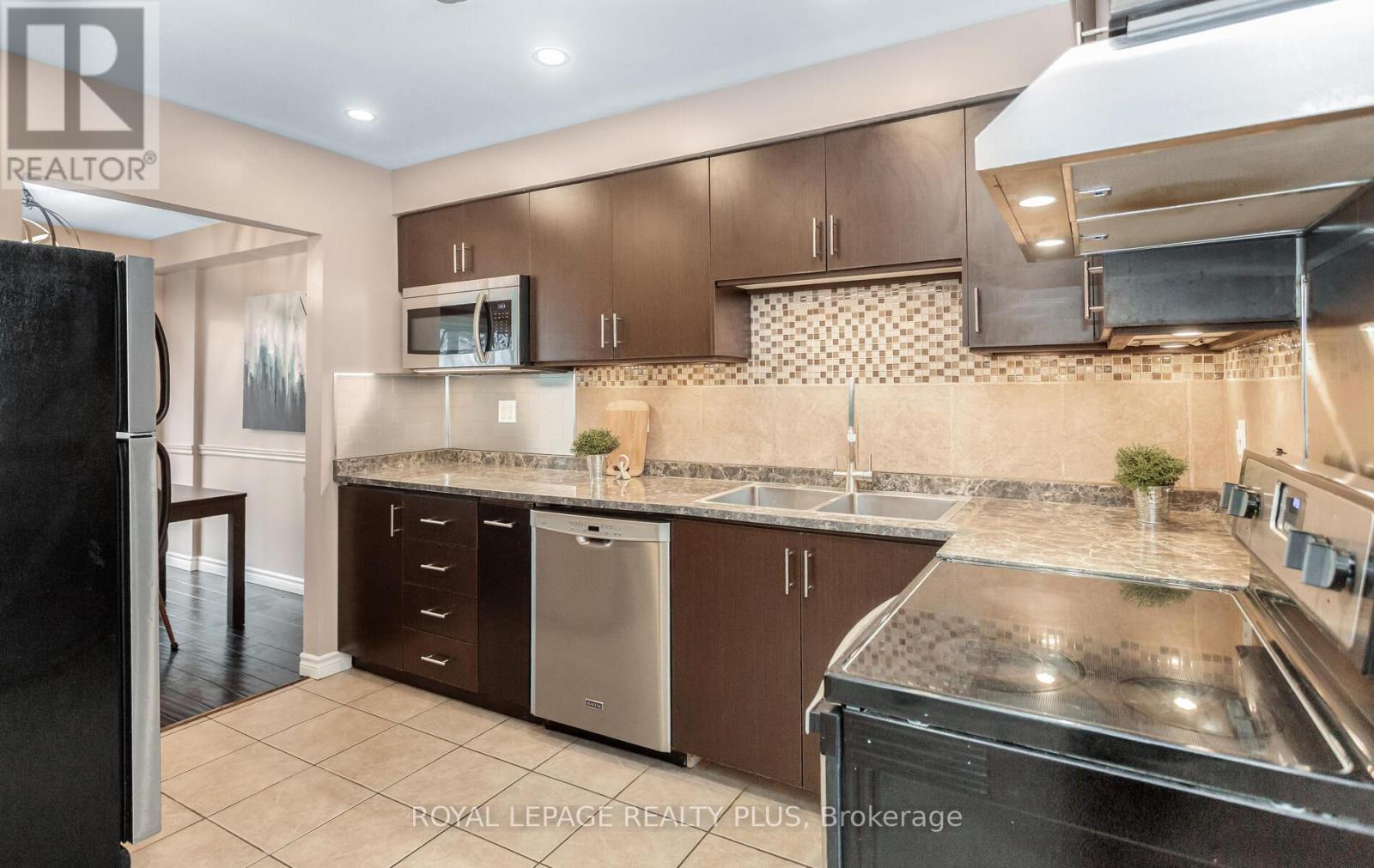 47 - 2380 Bromsgrove Road, Mississauga, Ontario  L5J 4E6 - Photo 11 - W12701134