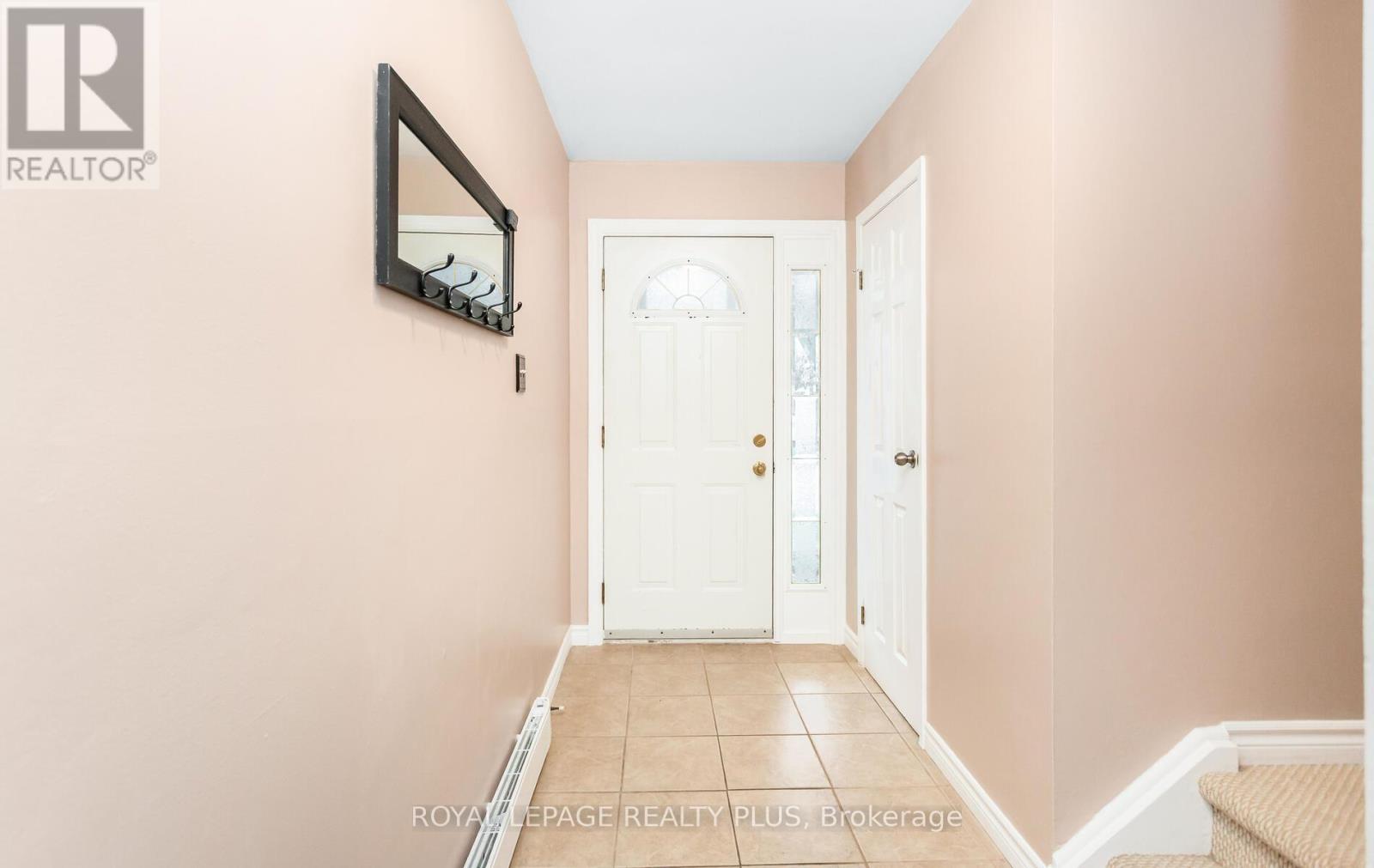 47 - 2380 Bromsgrove Road, Mississauga, Ontario  L5J 4E6 - Photo 3 - W12701134