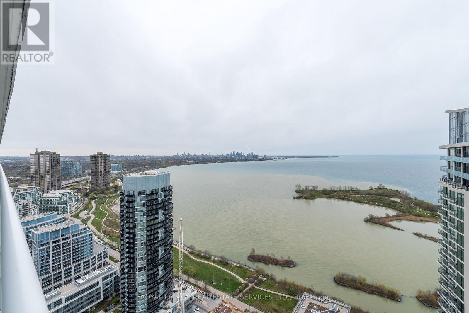 3903 - 56 Annie Craig Drive, Toronto, Ontario  M8V 0C8 - Photo 11 - W12701160