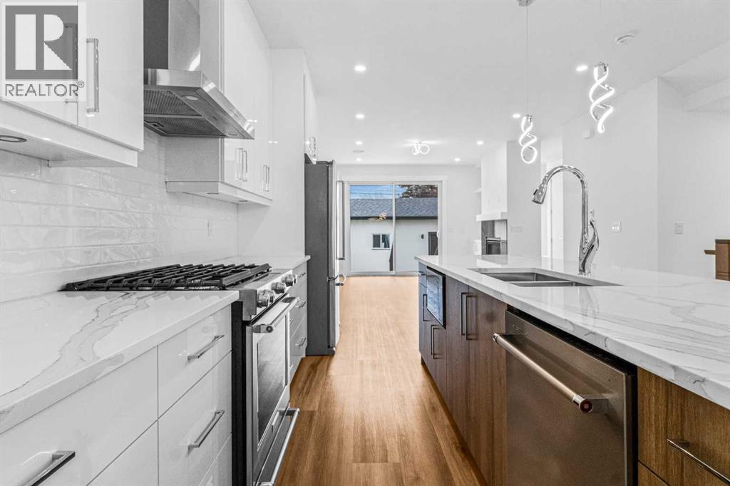 430 33 Avenue Nw, Calgary, Alberta  T2K 0B4 - Photo 10 - A2279604