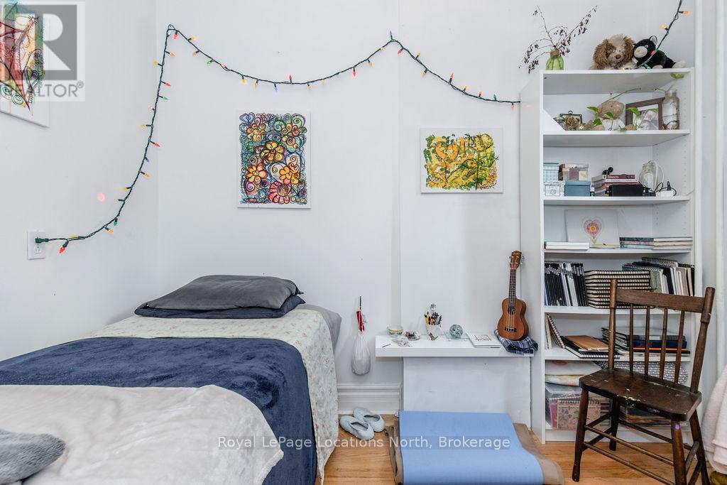 3 Peel Street, Barrie (Wellington), Ontario  L4M 3K7 - Photo 10 - S12701252