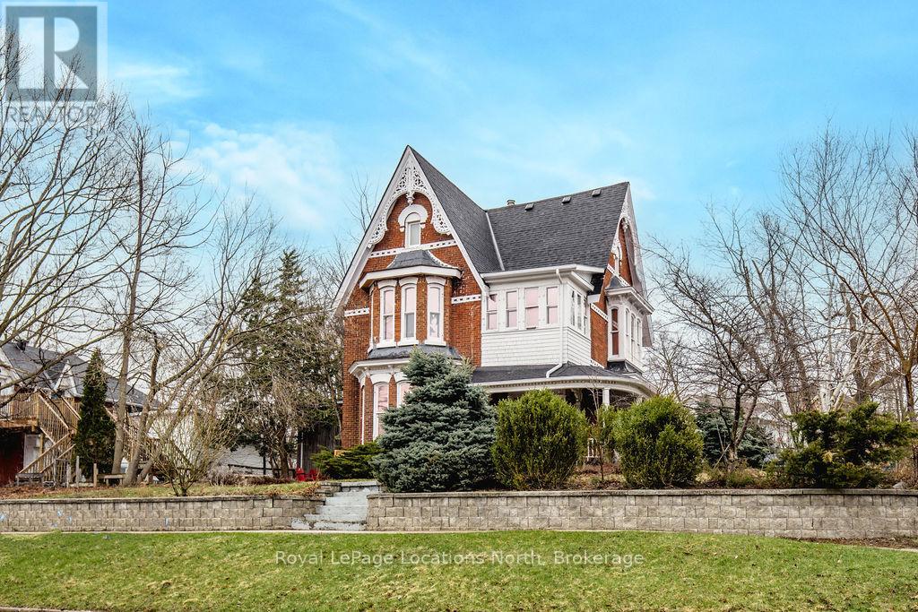 3 Peel Street, Barrie (Wellington), Ontario  L4M 3K7 - Photo 3 - S12701252