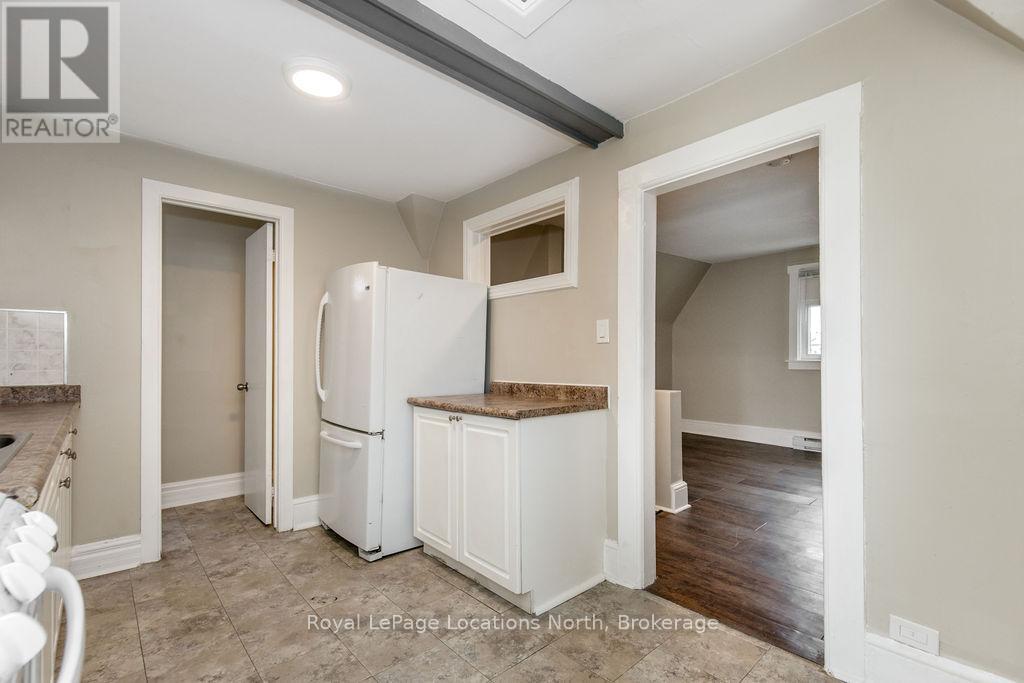 3 Peel Street, Barrie (Wellington), Ontario  L4M 3K7 - Photo 32 - S12701252