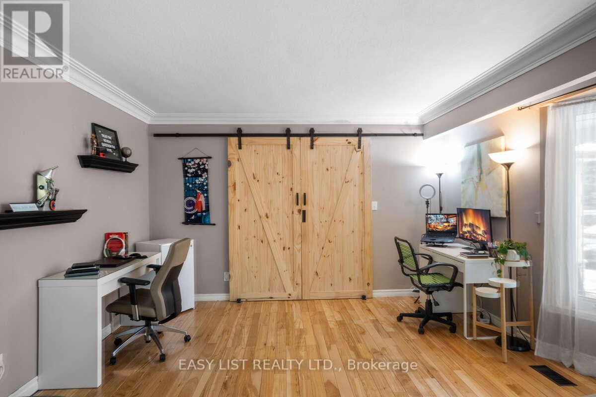 38 Fernwood Terrace, Welland, Ontario  L3C 2R8 - Photo 5 - X12701088