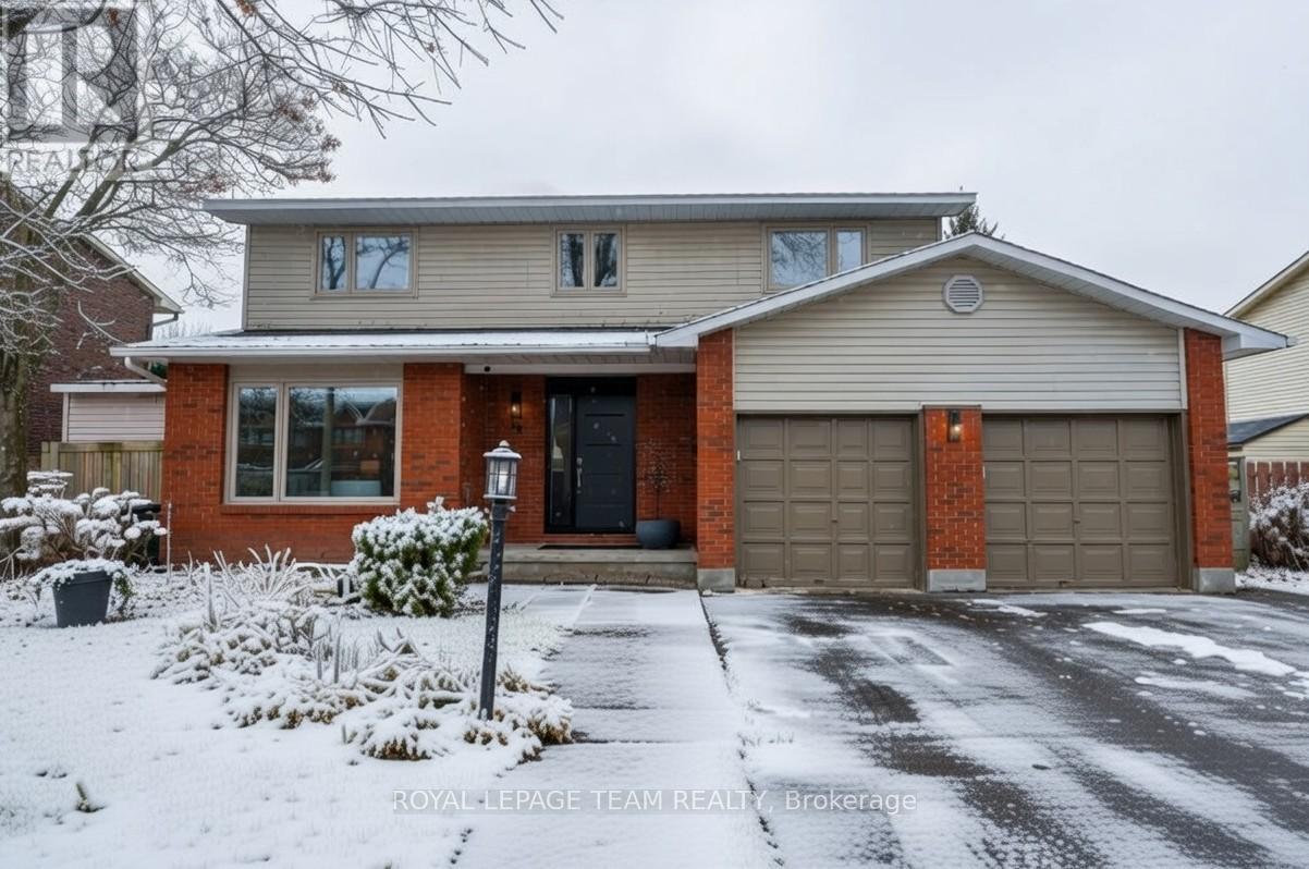 28 HOLITMAN DRIVE, Ottawa, Ontario