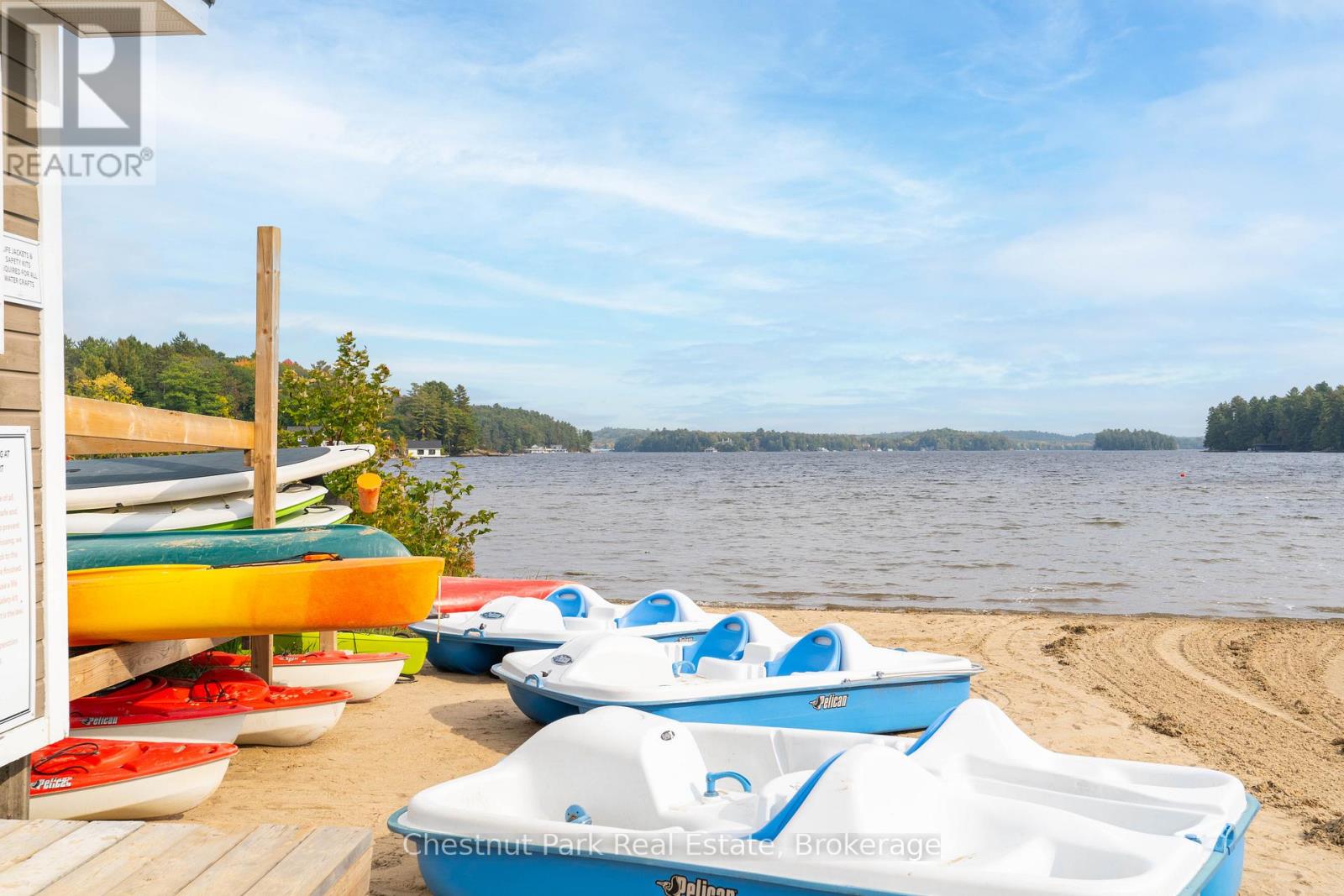 L203-C1 - 1869 Muskoka Rd 118 Road W, Muskoka Lakes, Ontario  P1L 1W8 - Photo 3 - X12701270