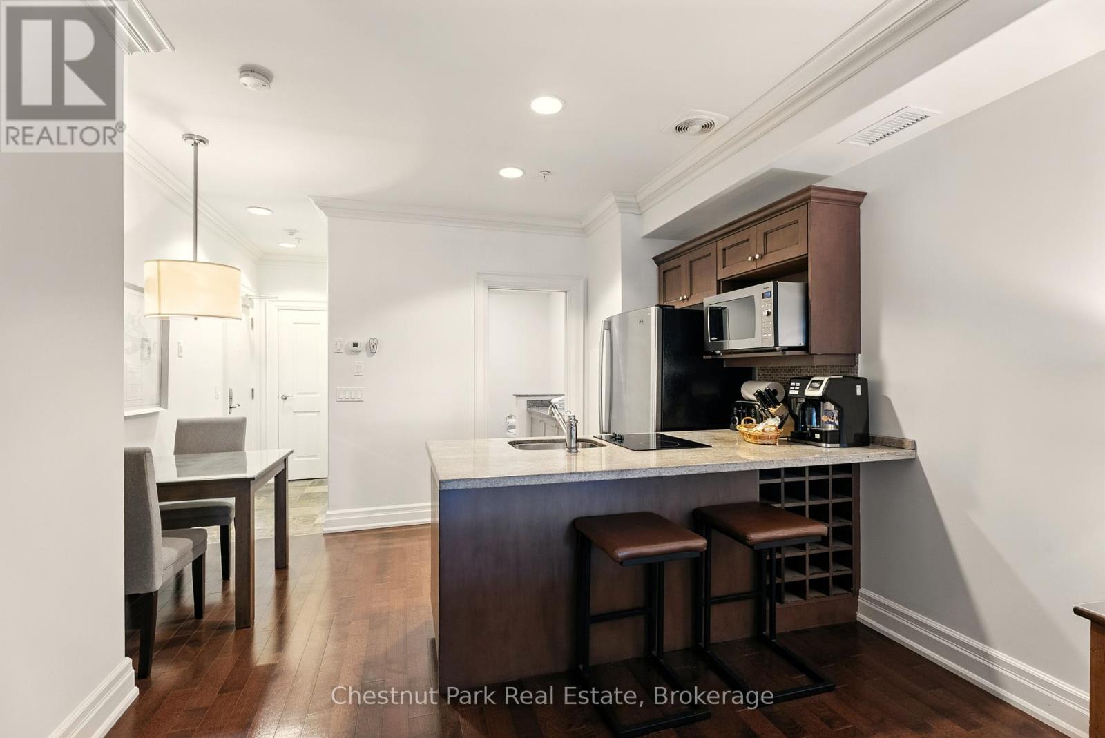 L203-C1 - 1869 Muskoka Rd 118 Road W, Muskoka Lakes, Ontario  P1L 1W8 - Photo 30 - X12701270