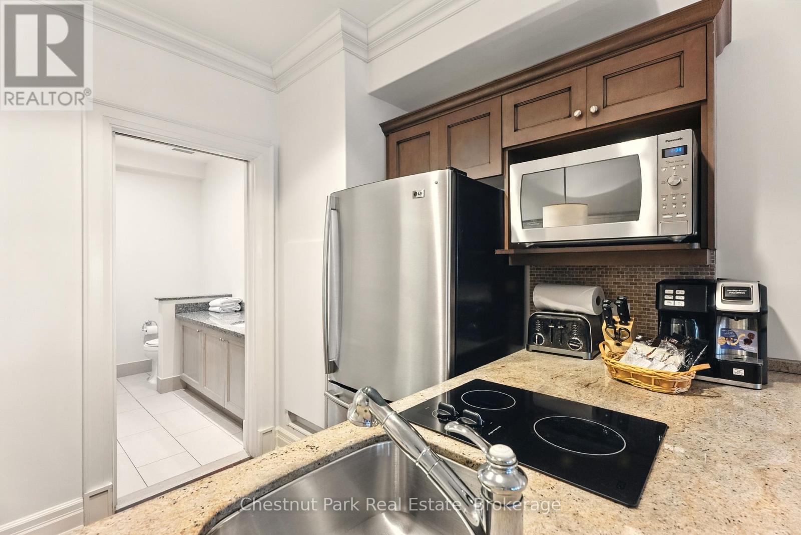 L203-C1 - 1869 Muskoka Rd 118 Road W, Muskoka Lakes, Ontario  P1L 1W8 - Photo 31 - X12701270