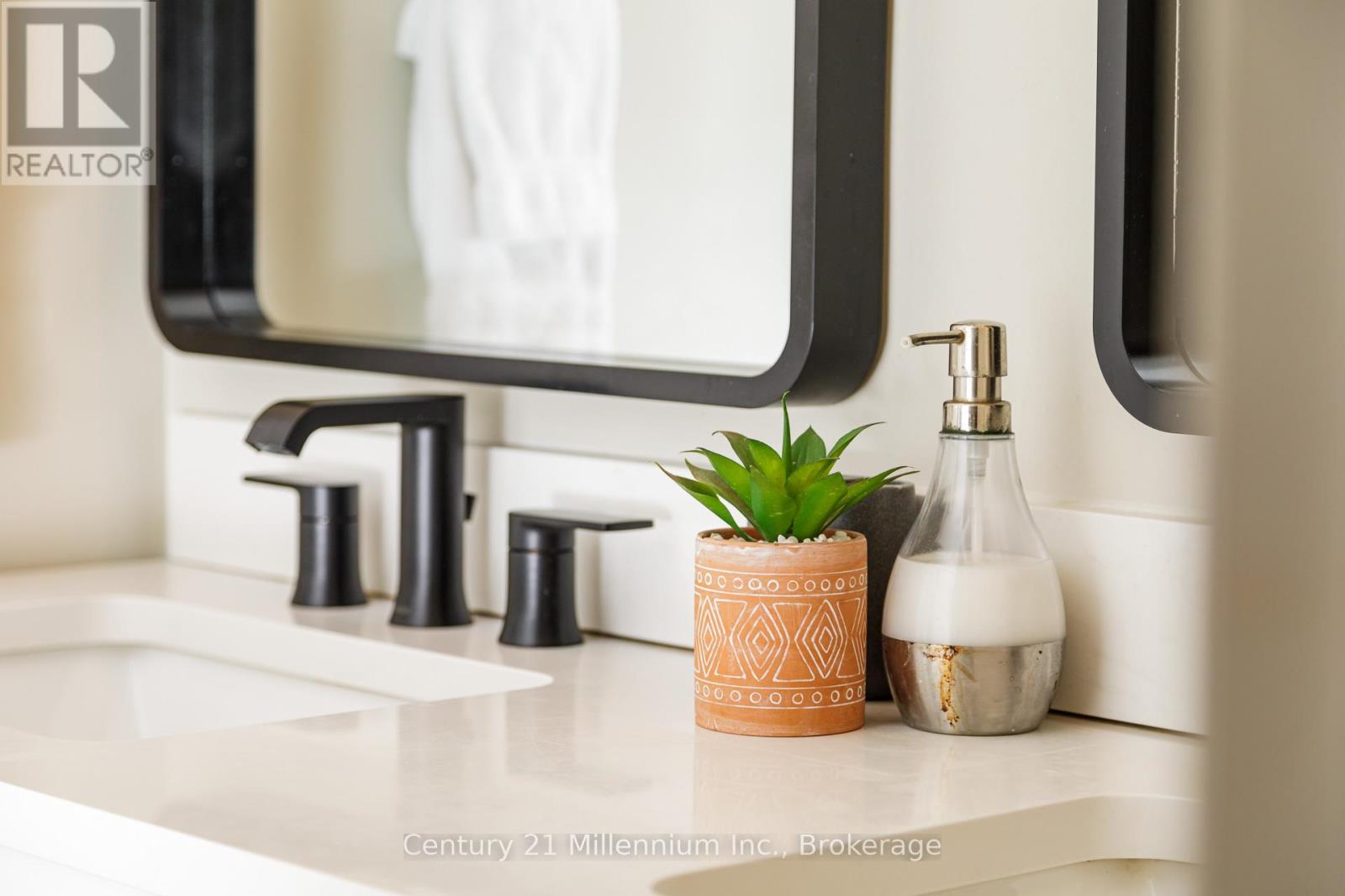 101 - 796468 Grey Road 19 Road, Blue Mountains, Ontario  L9Y 0N6 - Photo 24 - X12701298