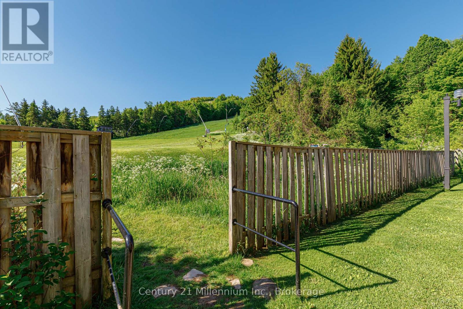 101 - 796468 Grey Road 19 Road, Blue Mountains, Ontario  L9Y 0N6 - Photo 43 - X12701298