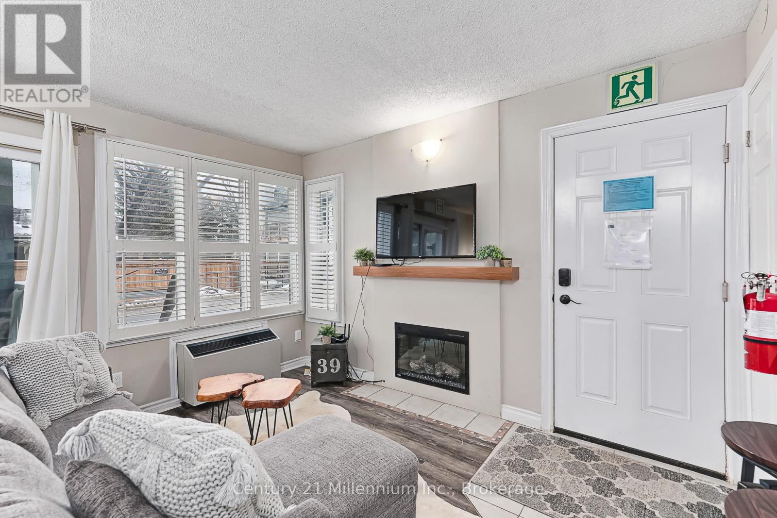 101 - 796468 Grey Road 19 Road, Blue Mountains, Ontario  L9Y 0N6 - Photo 6 - X12701298