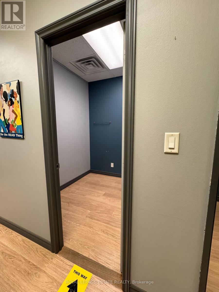 103 - 124 Merton Street, Toronto, Ontario  M4S 2Z2 - Photo 4 - C12345319