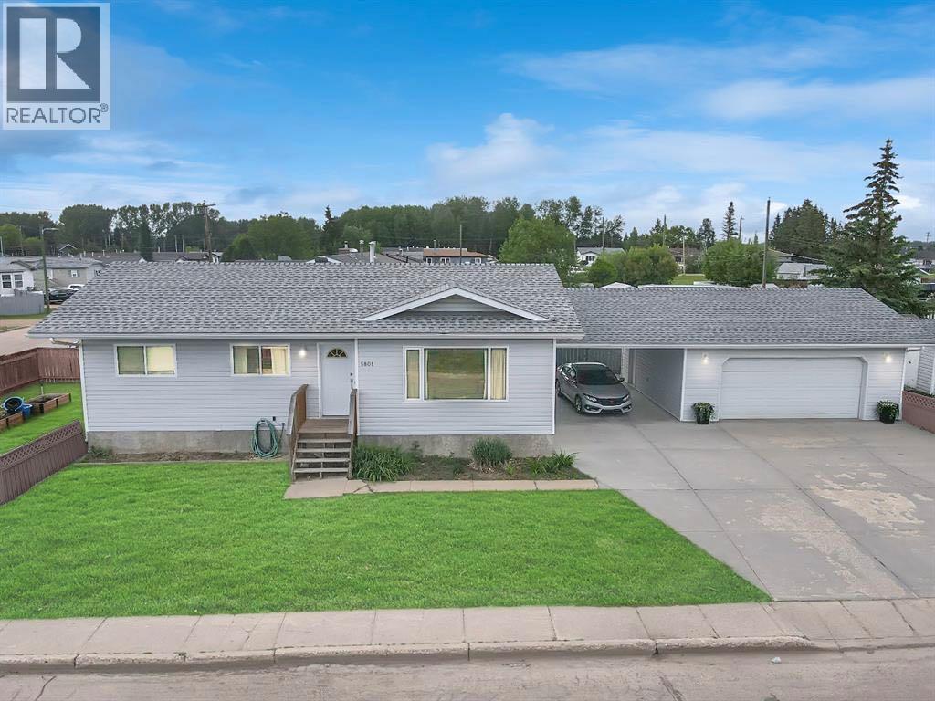 5801 49th Street, High Prairie, Alberta  T0G 1E0 - Photo 3 - A2276405