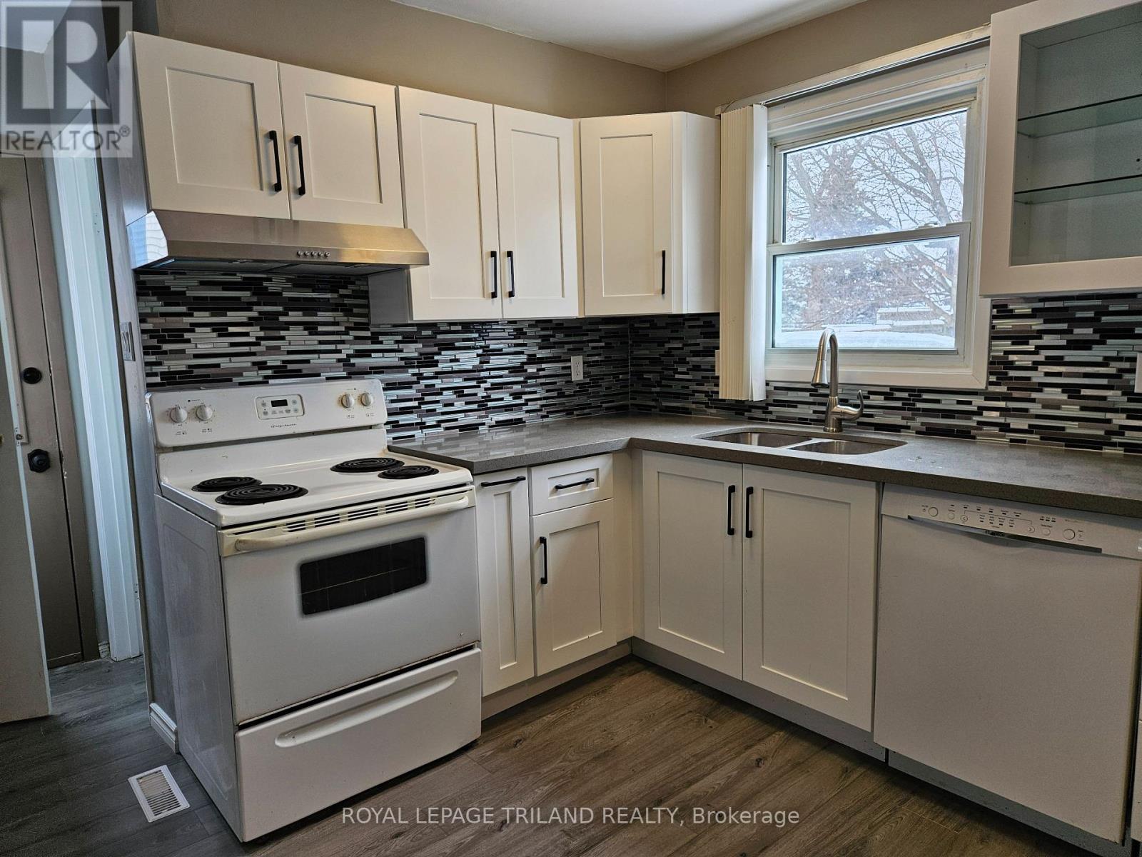 1004 Lawson Road, London North, Ontario  N6G 3M2 - Photo 3 - X12701320