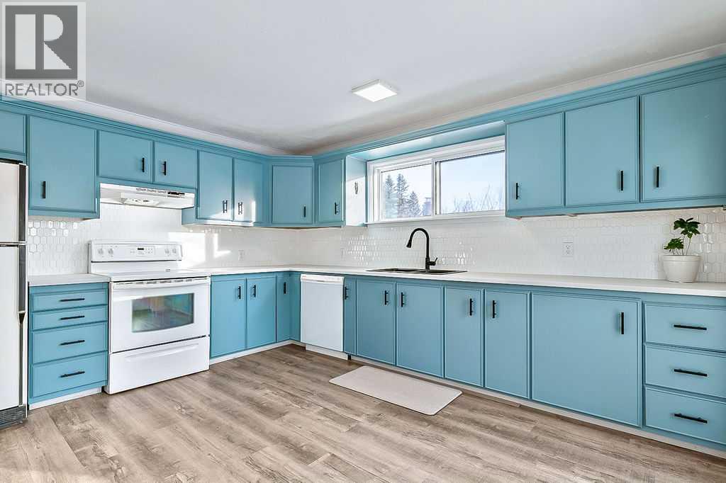 309 Windsor Avenue, Diamond Valley, Alberta  T0L 2A0 - Photo 9 - A2277749