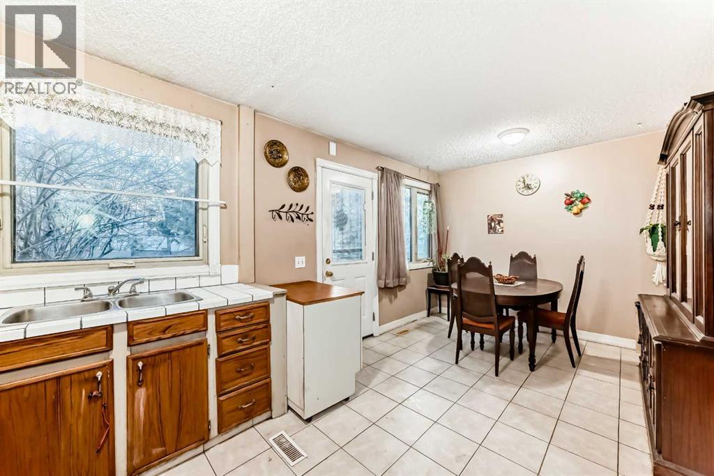 2319 56 Street Ne, Calgary, Alberta  T1T 2M2 - Photo 10 - A2279257