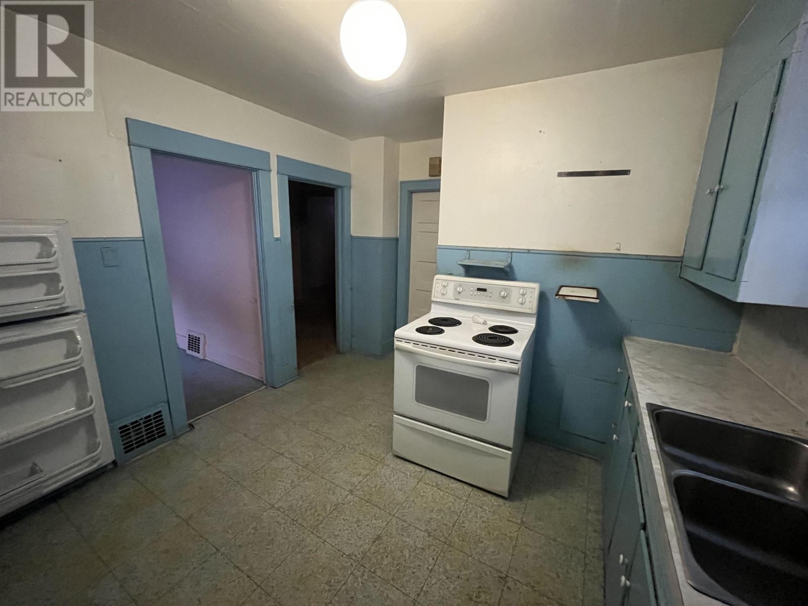 142 Banning Street, Thunder Bay, Ontario  P7B 3H9 - Photo 13 - TB2600027