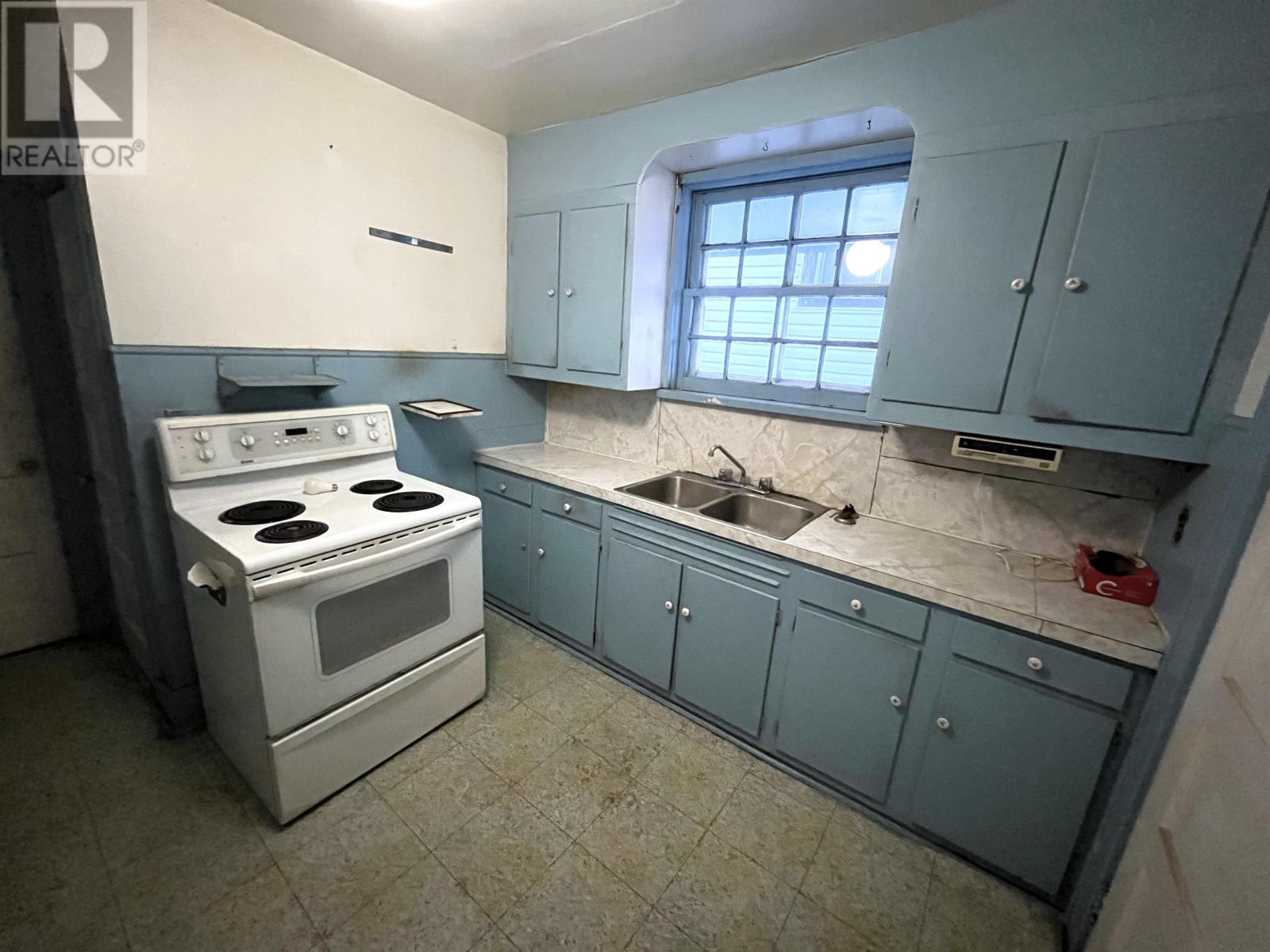 142 Banning Street, Thunder Bay, Ontario  P7B 3H9 - Photo 12 - TB2600027