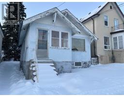 142 Banning Street, Thunder Bay, Ontario