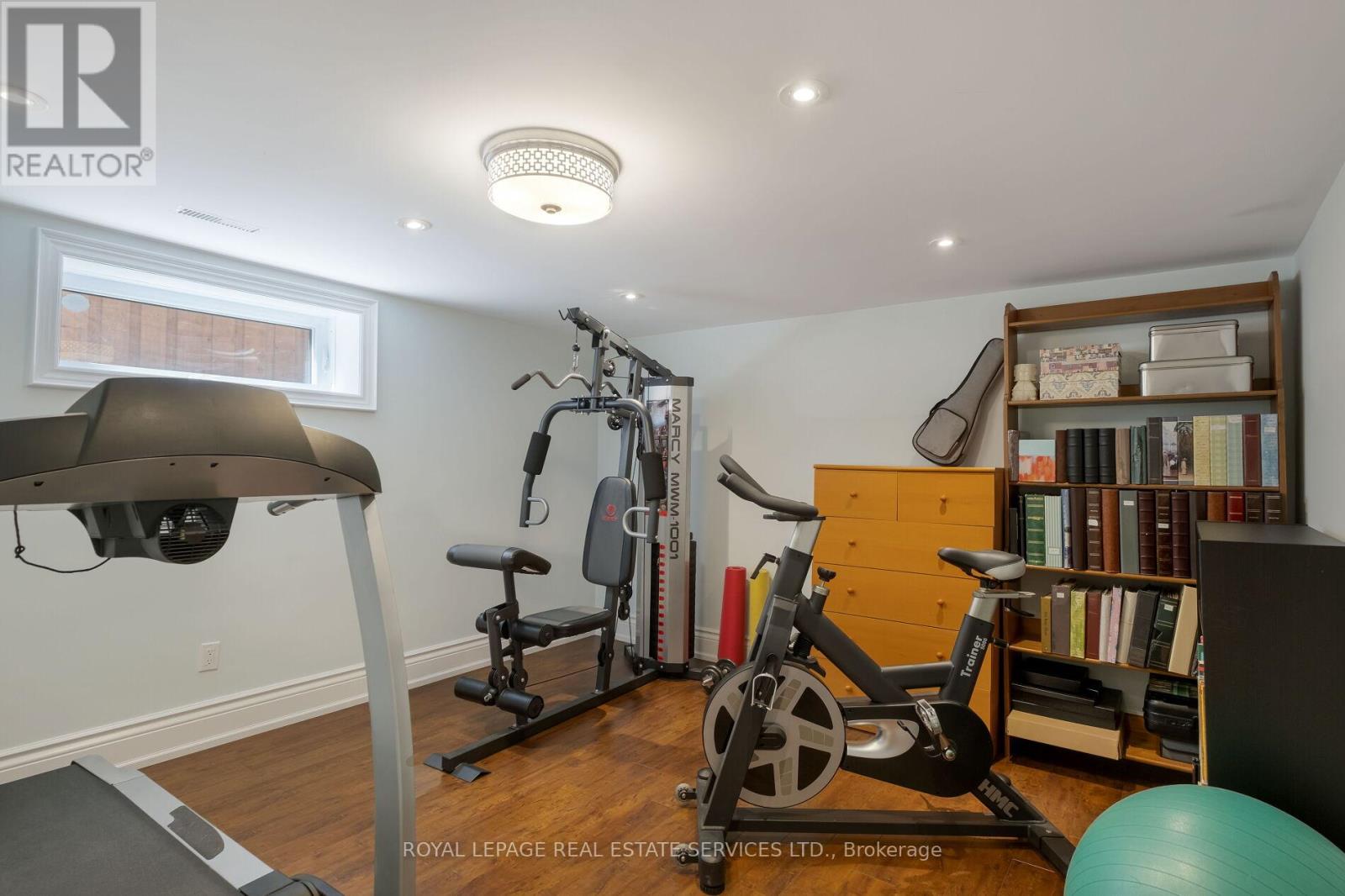 15 Westroyal Road, Toronto, Ontario  M9P 2C4 - Photo 38 - W12398381