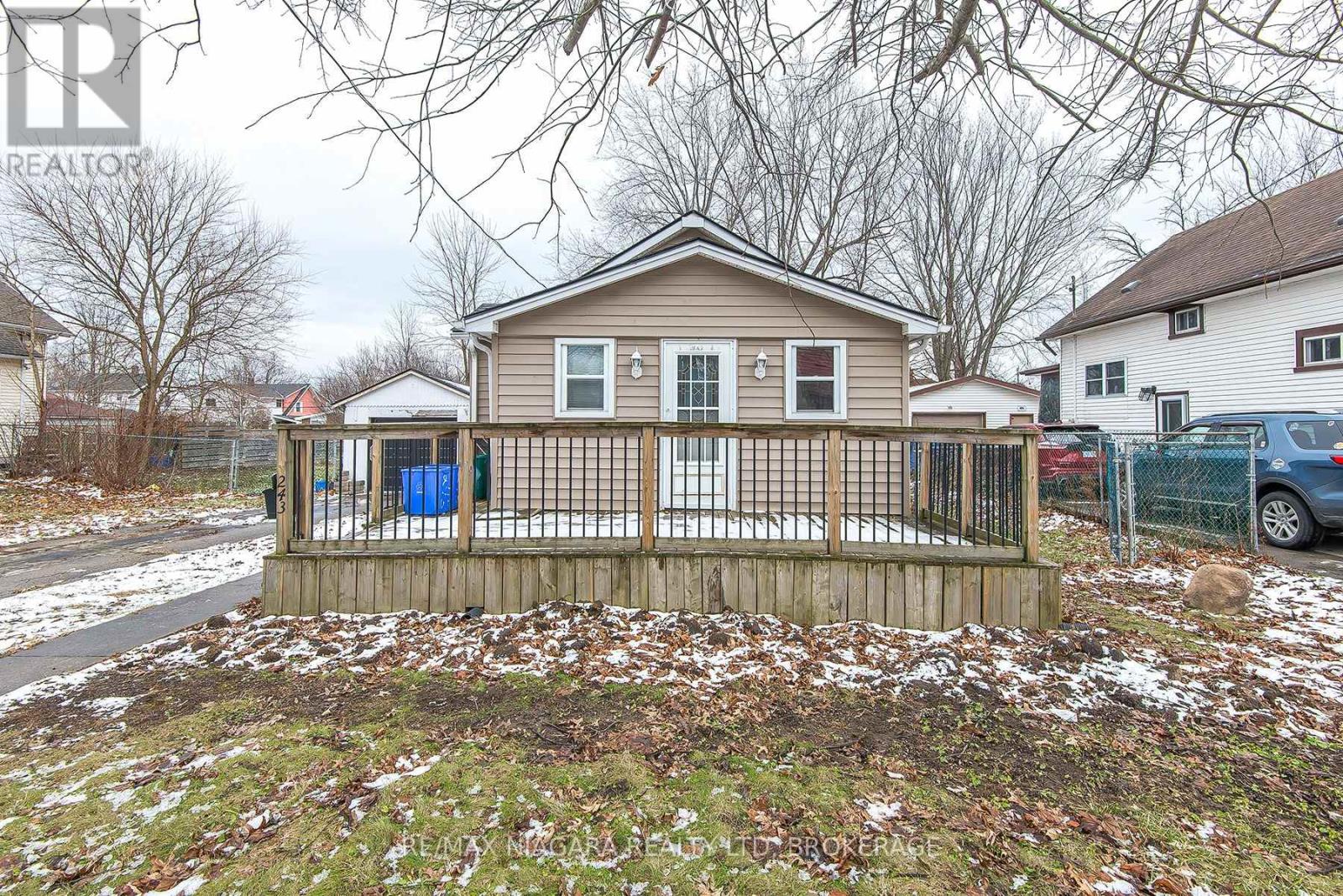 243 North Street N, Fort Erie, Ontario  L2A 3R9 - Photo 4 - X12701192