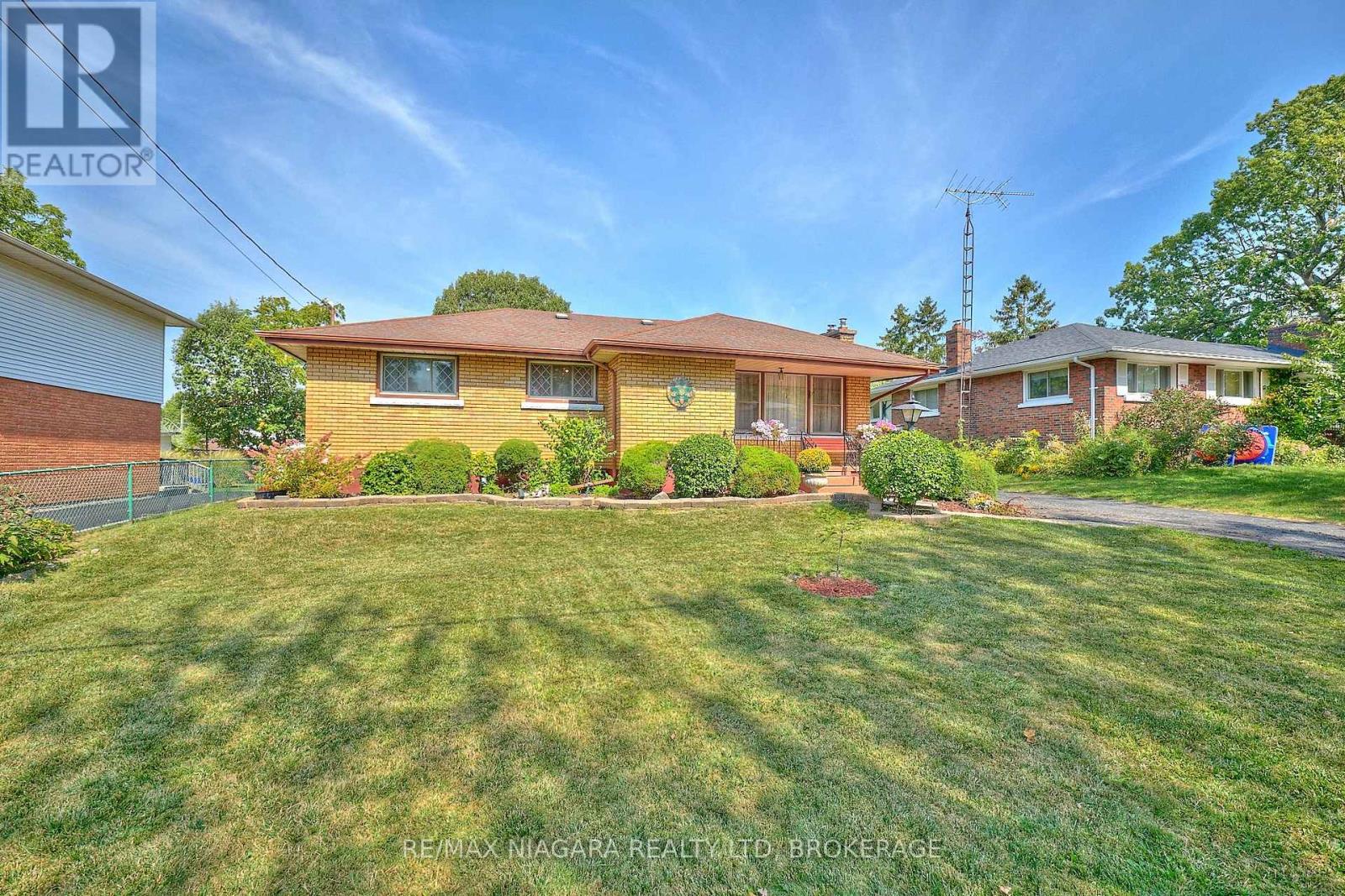 316 Bowen Road, Fort Erie, Ontario  L2A 2Y9 - Photo 4 - X12701292