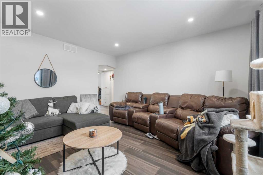 2209 Westmount Road Nw, Calgary, Alberta  T2N 2N5 - Photo 25 - A2278565