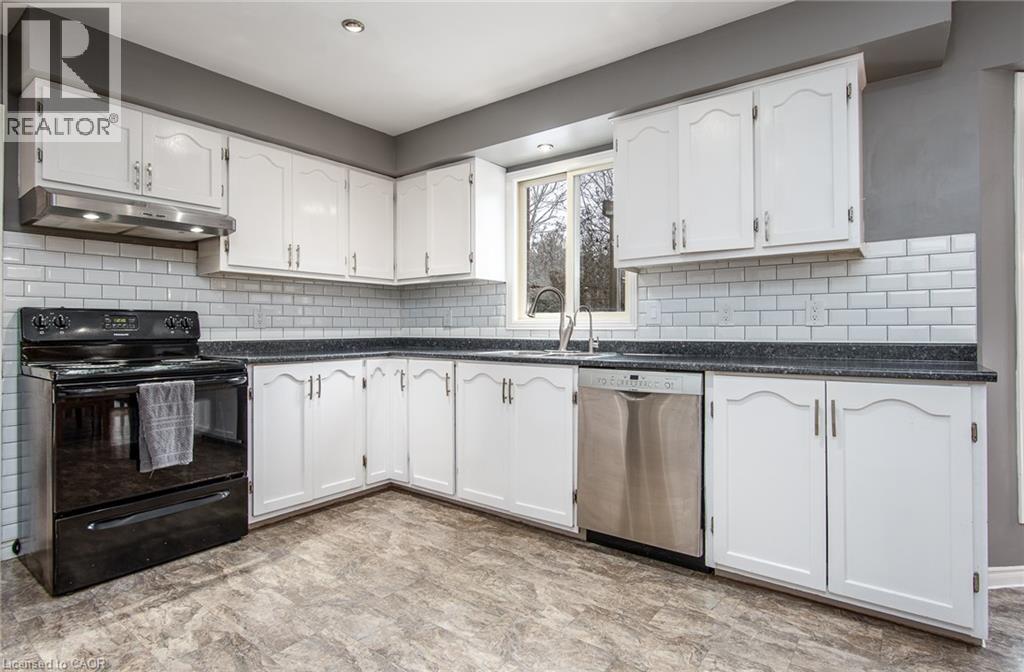 354 Forestlawn Road, Waterloo, Ontario  N2K 3A5 - Photo 11 - 40798504