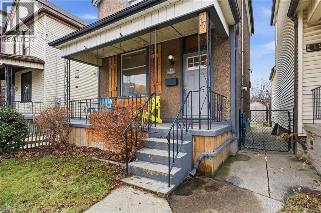 17 Minto Avenue, Hamilton, Ontario  L8L 6E1 - Photo 2 - 40798802