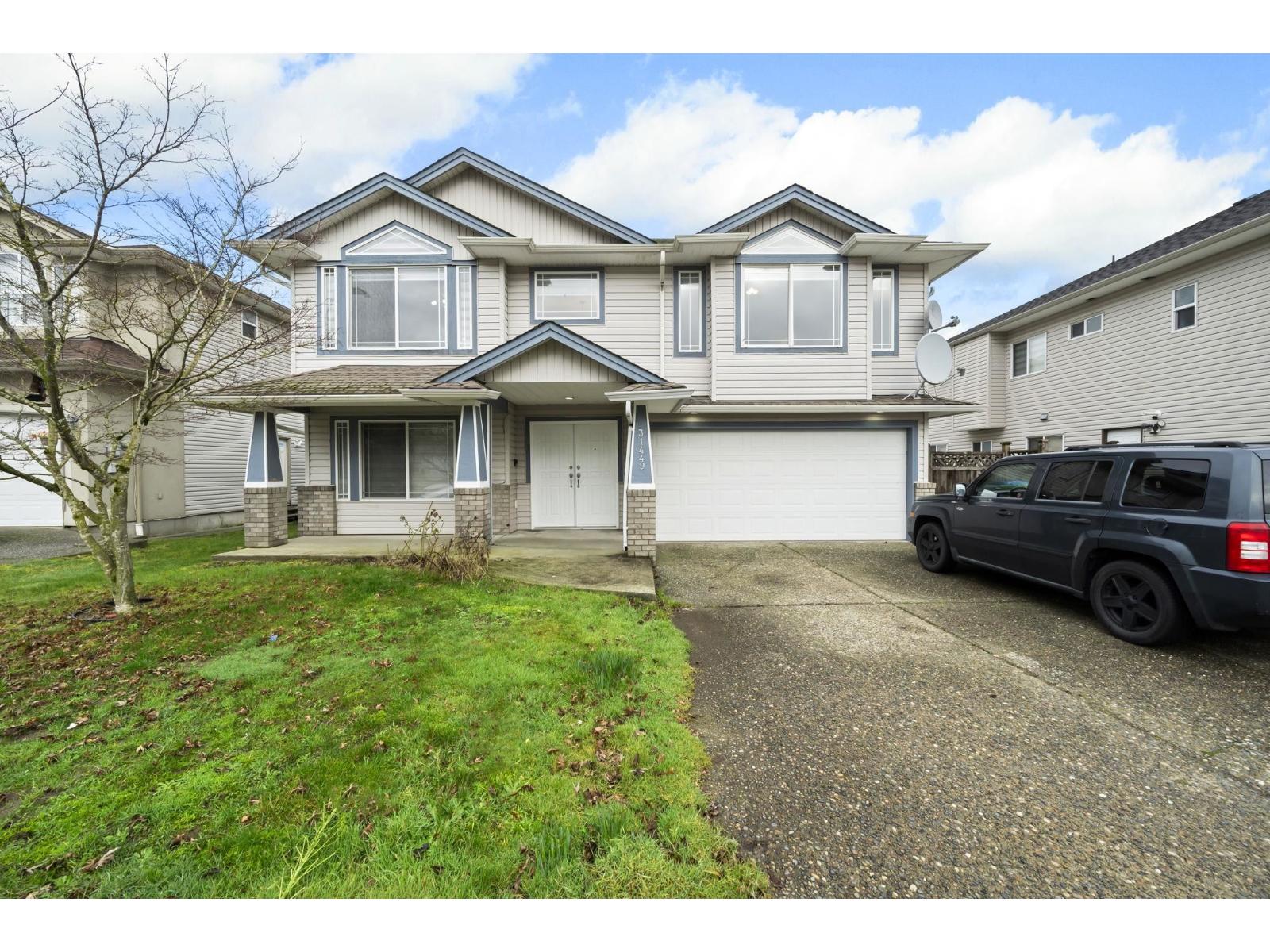 31449 Legacy Court, Abbotsford, British Columbia  V2T 6W5 - Photo 1 - R3068301